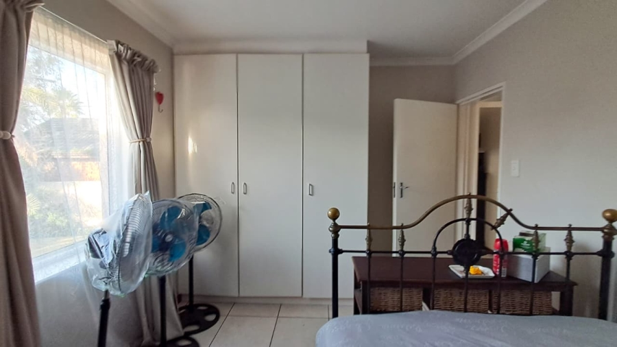 3 Bedroom Property for Sale in Zoo Park Western Cape